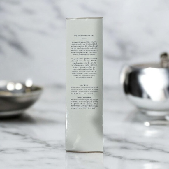 Monat Exfoliate & Refine Body Polish - Picture 4 of 5